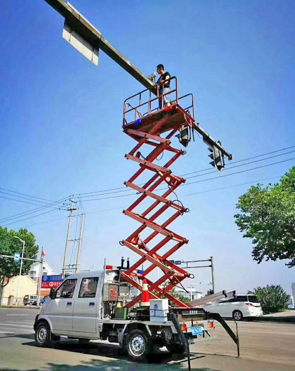 選個(gè)靠譜的升降平臺廠家有多重要 升降平臺